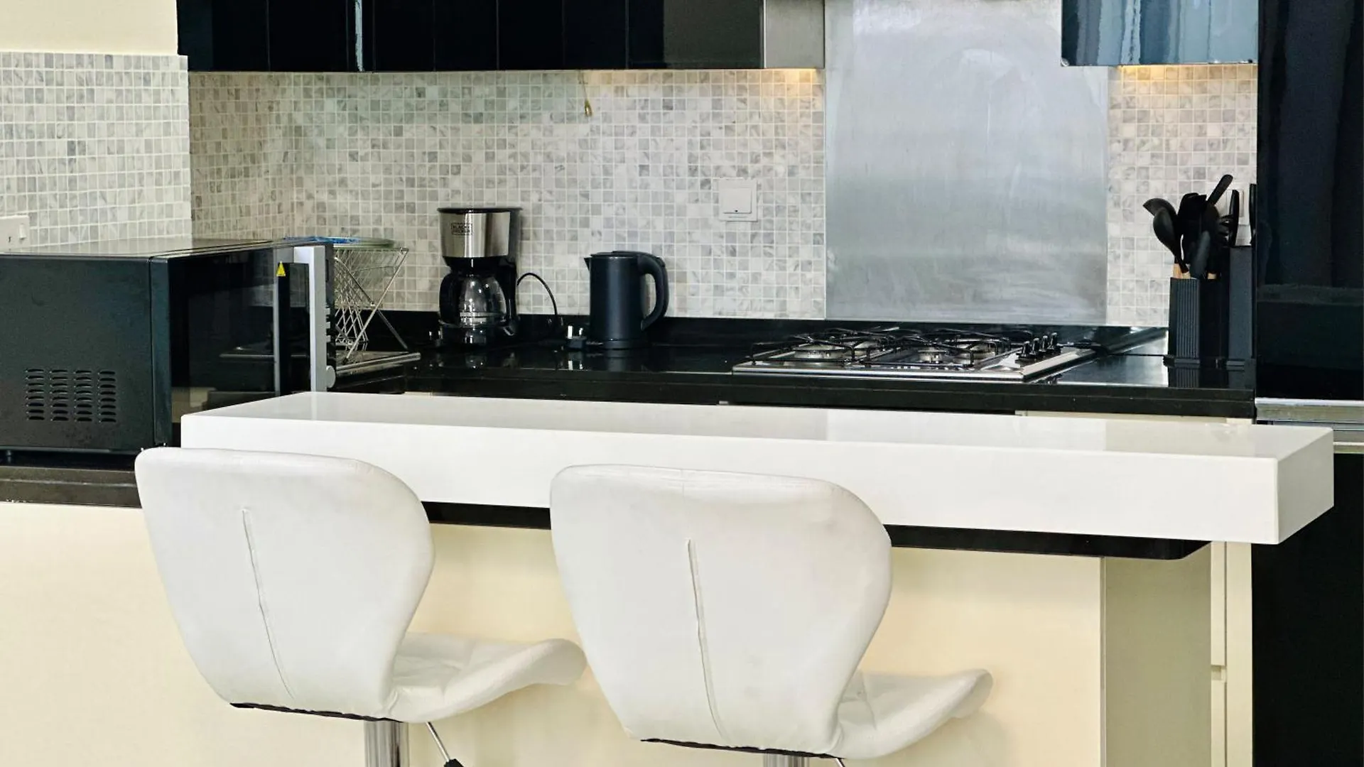 Vserve - 1 Bedroom Iconic Burj Khalifa Full View Dubai 0*,