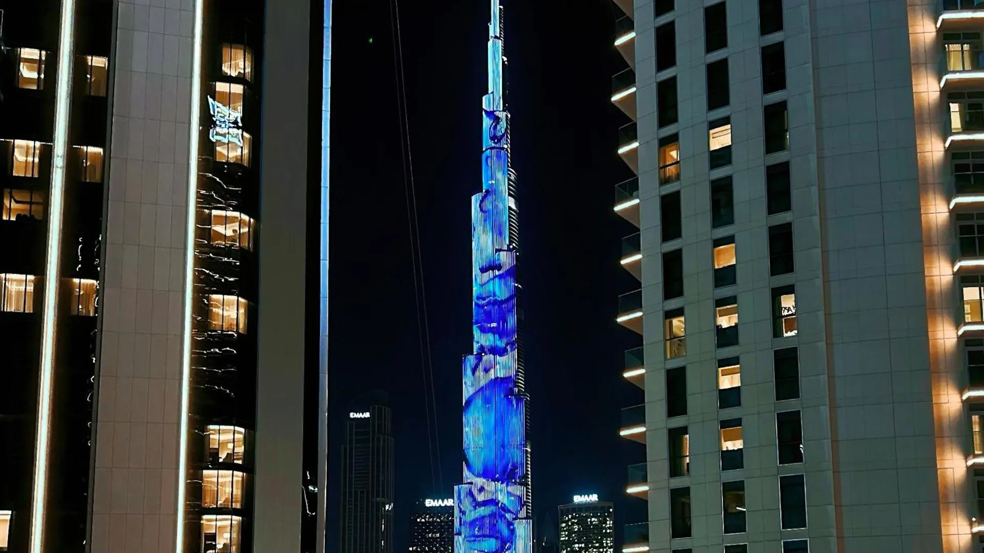 Vserve - 1 Bedroom Iconic Burj Khalifa Full View location